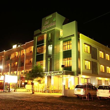 Hotel Sai Gurusthan Shirdi Eksteriør billede